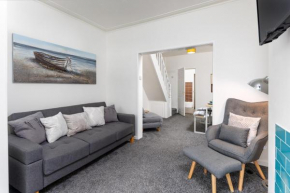 Air Host and Stay - Grafton House amazing view sleeps 6 free parking